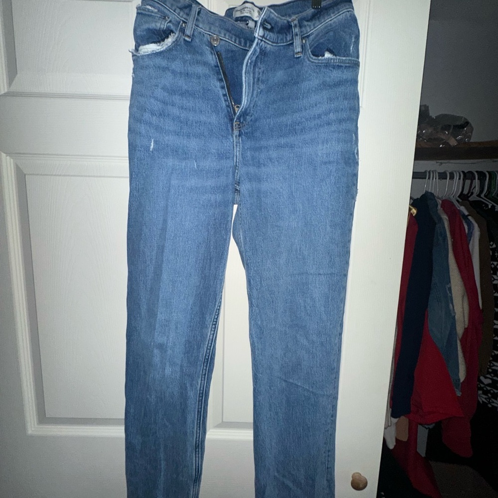 Abercrombie & Fitch The '90s Straight Ultra High Rise W Criss
Cross Waist